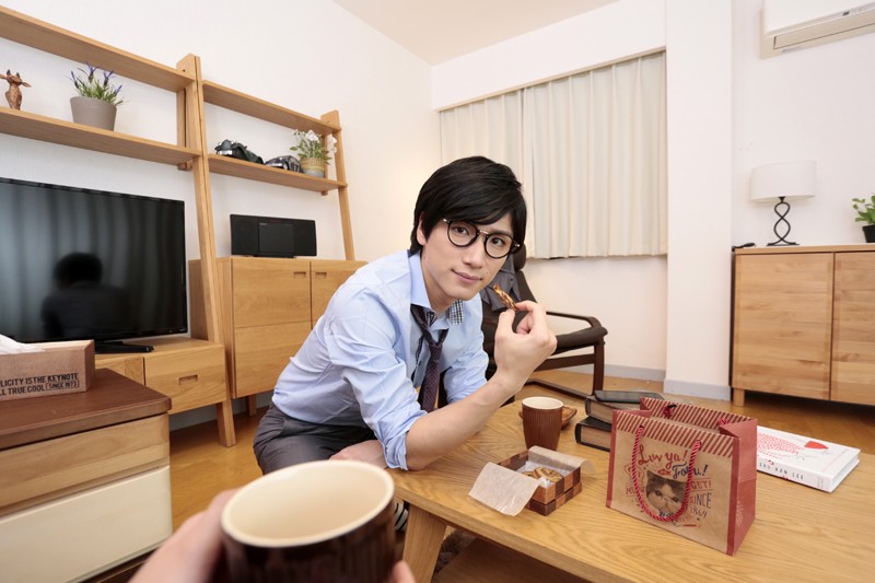 【VR動画】1vrsl00006｜｜【VR】「お前、俺のこと好きだろ？」憧れの上司の逆トラップエッチにとろける◆有馬芳彦「人気エロメン有馬芳彦に、クールに押し倒されちゃうVR」